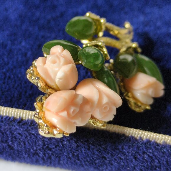 Pink Roses Brooch Gold Tone Metal Pink Jade Green Craved Porcelain Stones - Picture 7 of 9